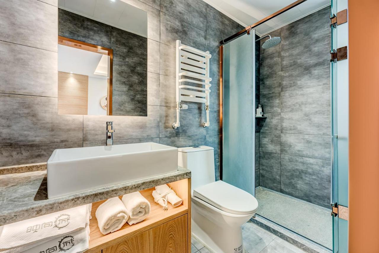 Happy Dragon Saga Hotel: Garden Terrace In Center 4* Beijing