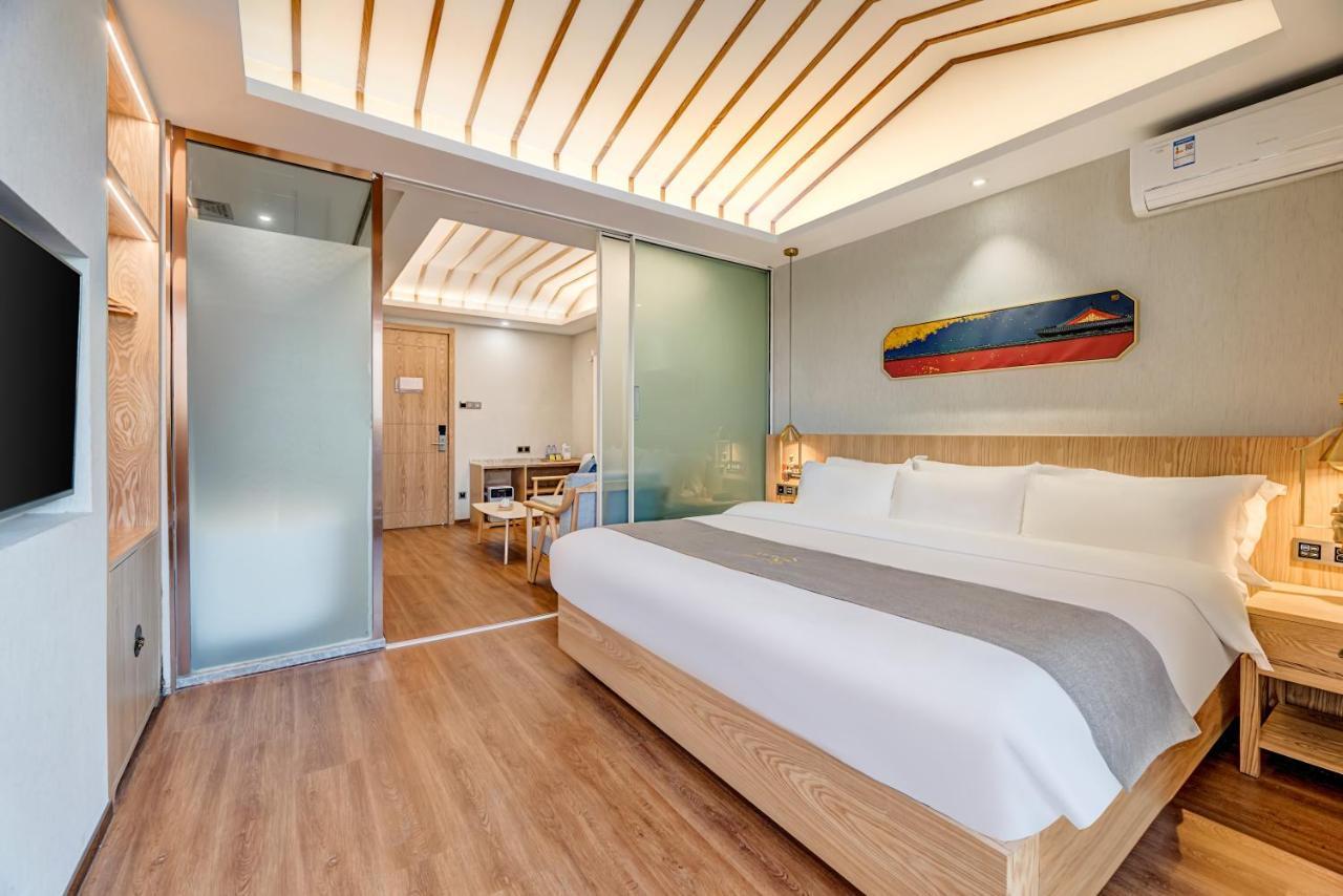 Hotel Happy Dragon Saga Hotel: Garden Terrace In Center 4*