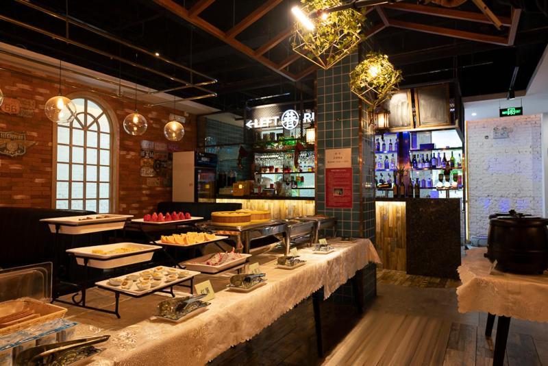 Hotel Happy Dragon Saga Hotel: Garden Terrace In Center 4*