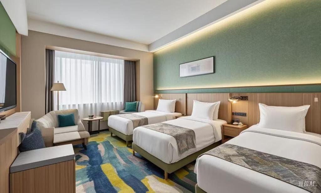Happy Dragon Saga Hotel: Garden Terrace In Center Beijing